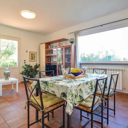 4 Bedroom Cozy In * Lido di Camaiore